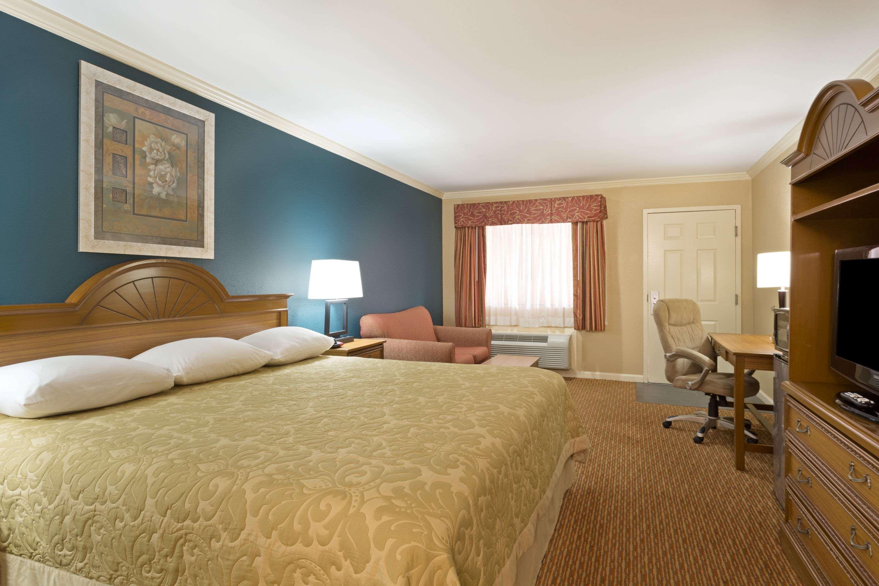Super 8 By Wyndham Covington Hotel Exterior foto